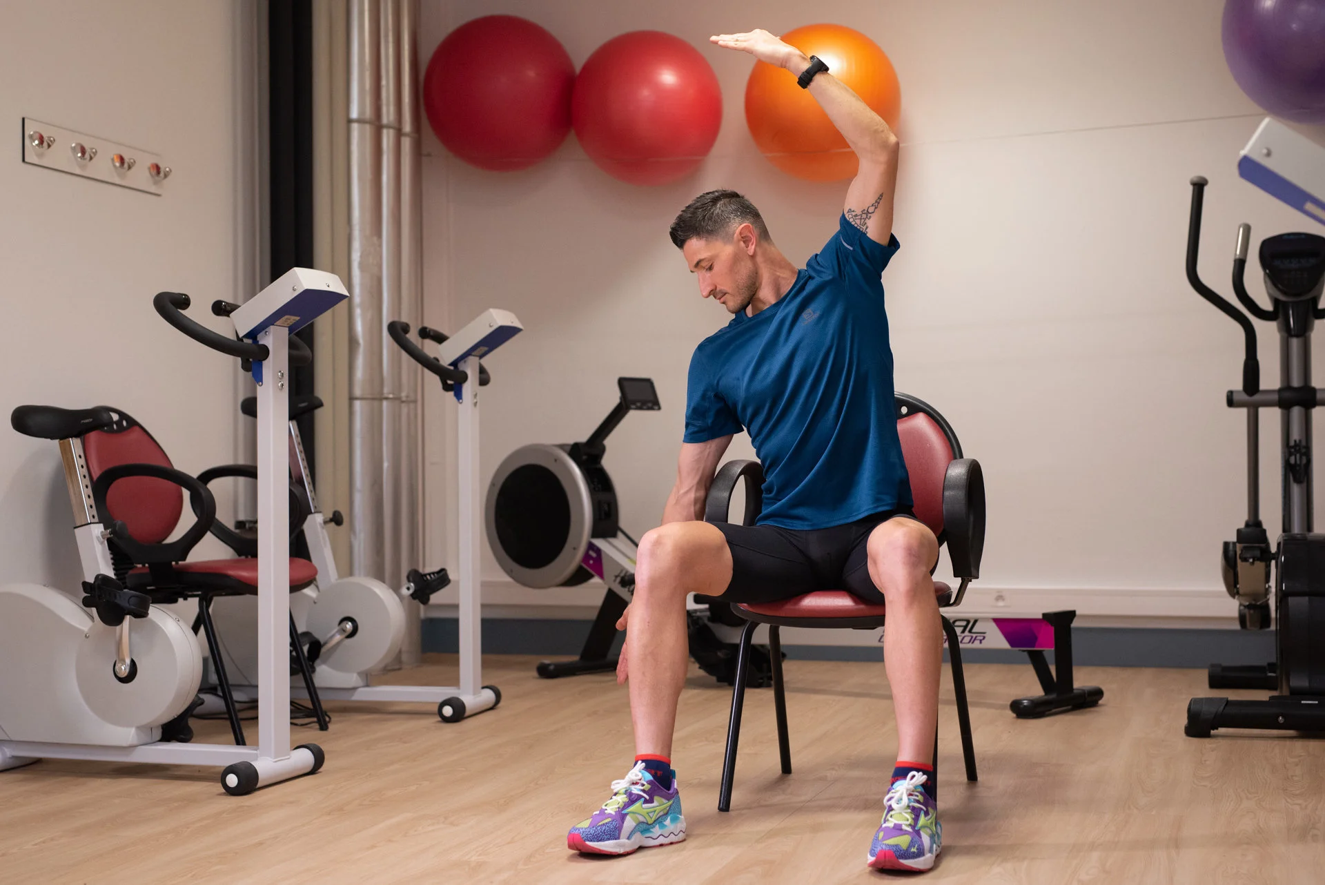 Séance de coaching, exercice en salle de gym douce, Brunet Yoann Coach sportif
